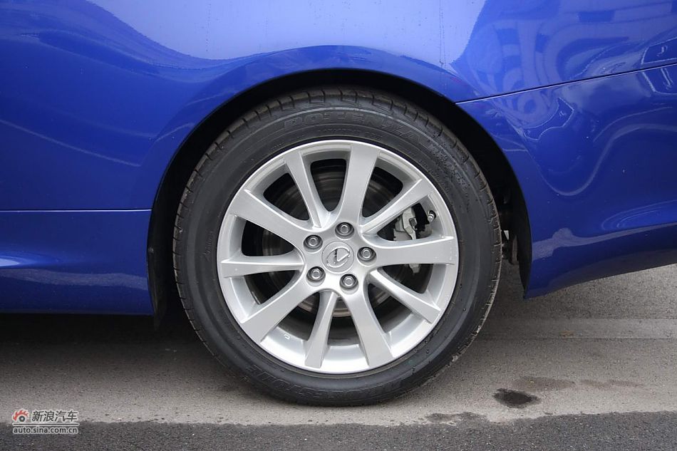 雷克萨斯IS250C外观细节
