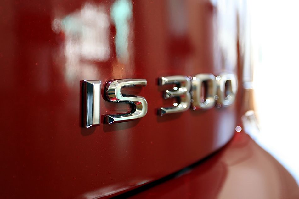 09款IS300外观图片