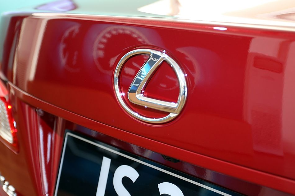 09款IS300外观图片