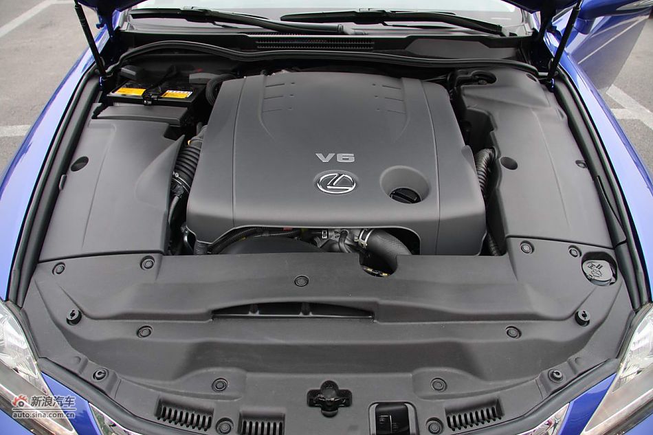 雷克萨斯IS250C发动机