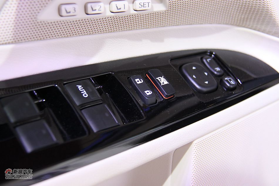 雷克萨斯IS250C上市现场图