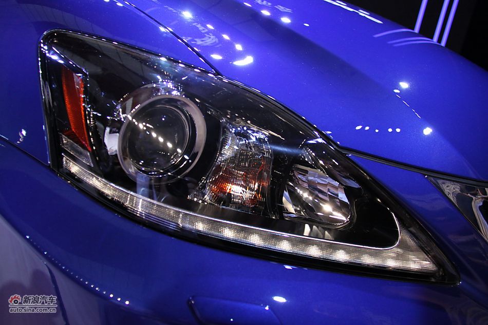 雷克萨斯IS250C上市现场图