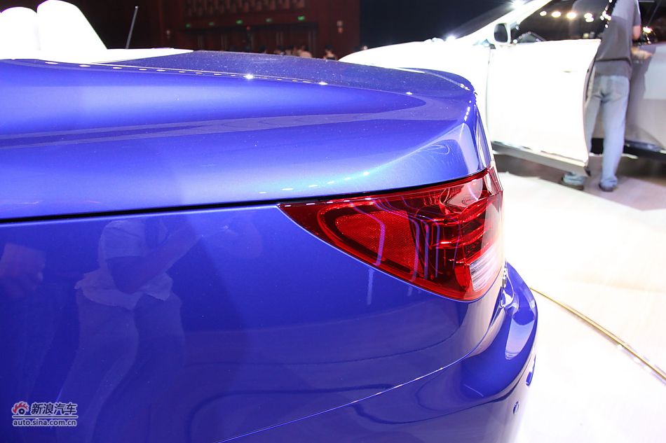 雷克萨斯IS250C上市现场图