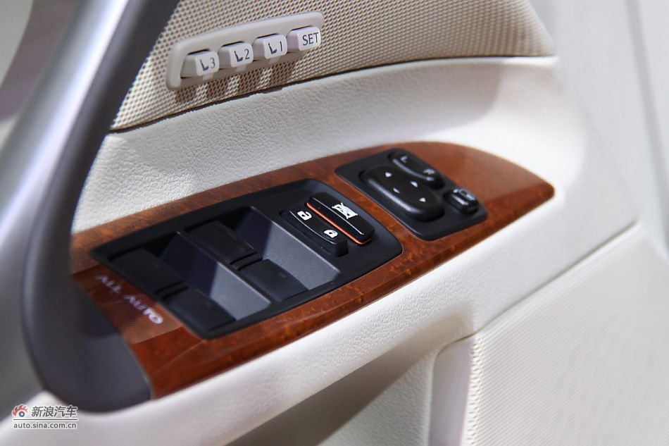 雷克萨斯IS250上市现场图