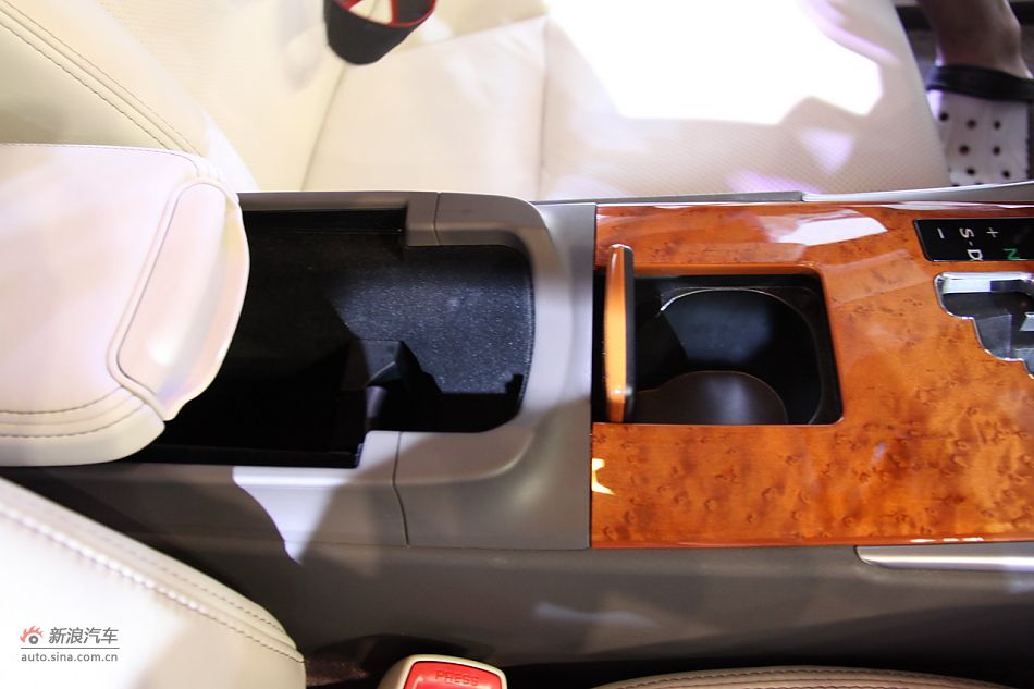 雷克萨斯IS250上市现场图