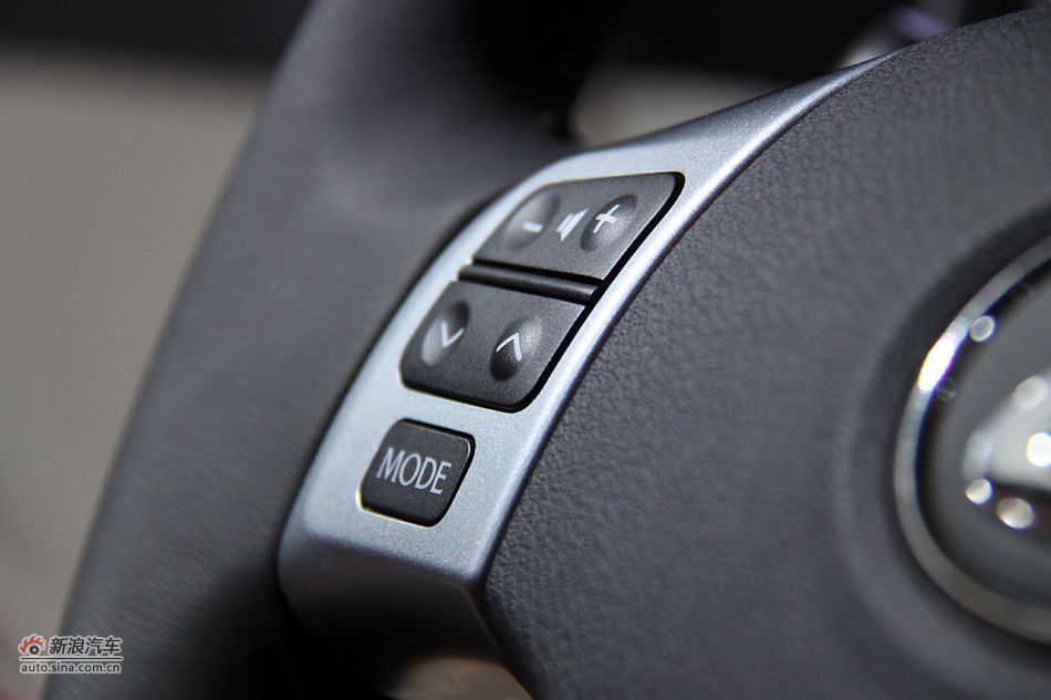 雷克萨斯IS250上市现场图