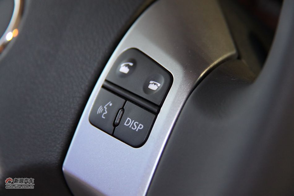 雷克萨斯IS250上市现场图