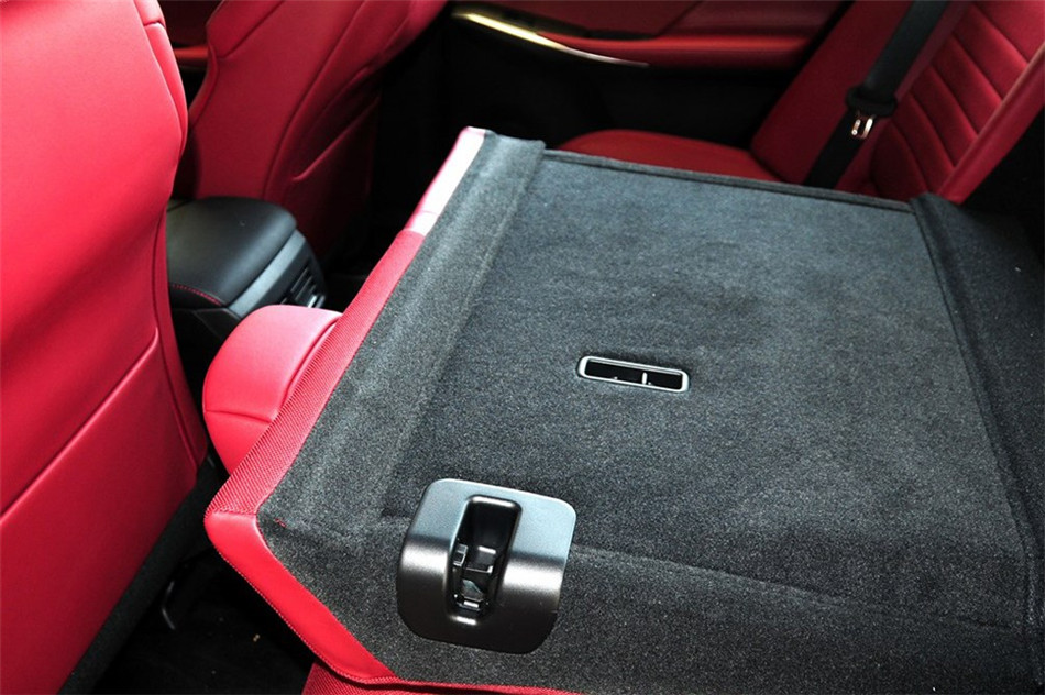 雷克萨斯IS250 2013款 2.5L AT F 空间