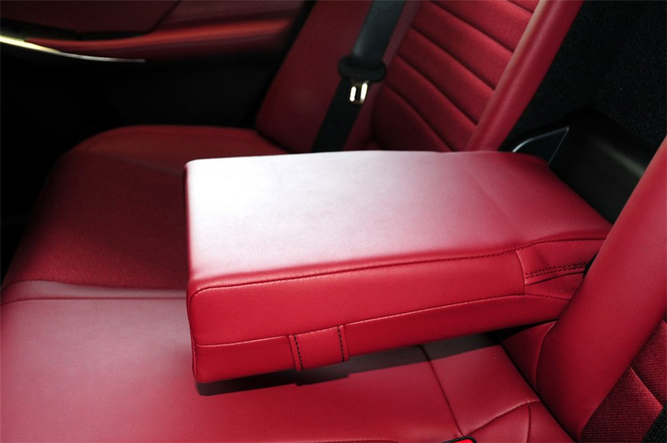 雷克萨斯IS250 2013款 2.5L AT F 空间