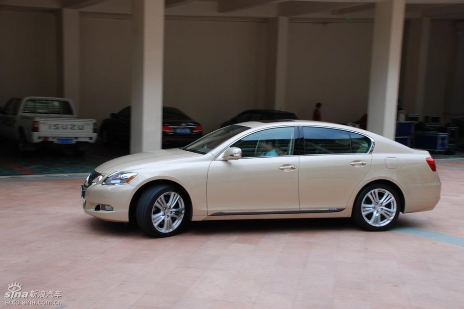 雷克萨斯GS450h外观实拍图