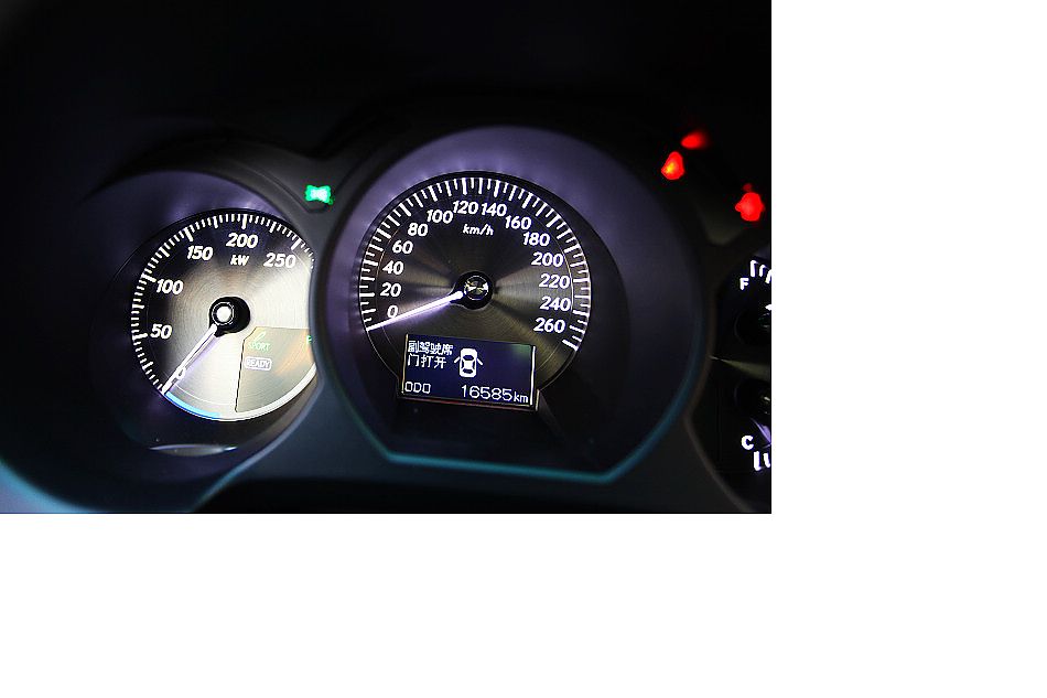 雷克萨斯GS450h内饰图片