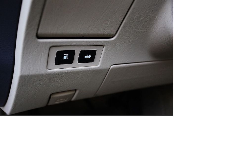 雷克萨斯GS450h内饰图片