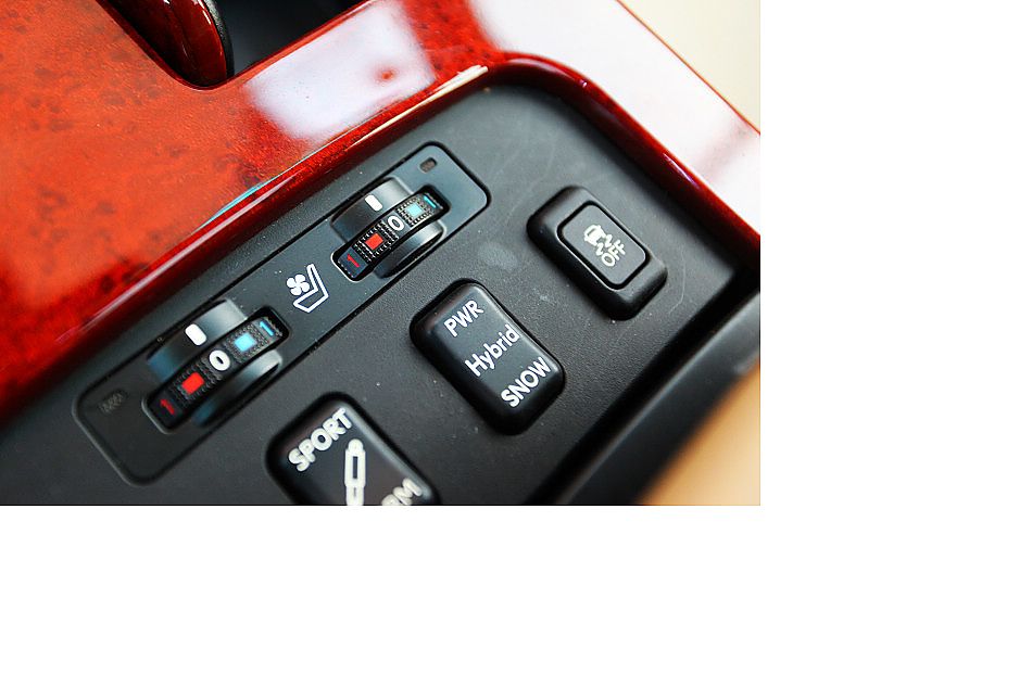 雷克萨斯GS450h内饰图片