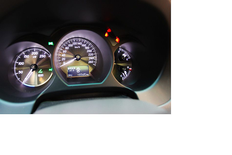 雷克萨斯GS450h内饰图片