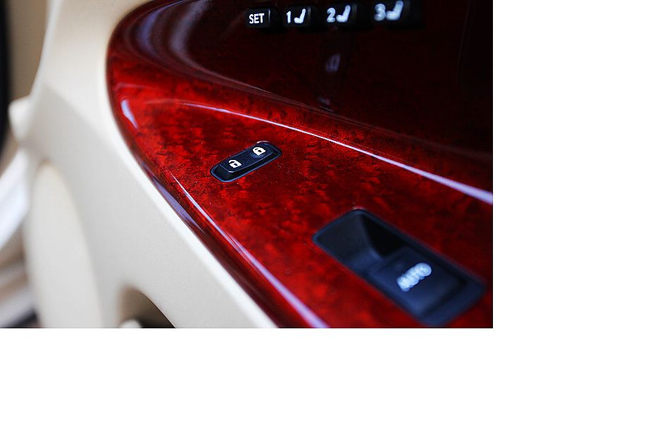 雷克萨斯GS450h内饰图片