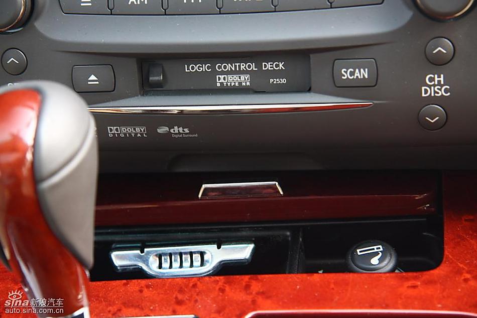 雷克萨斯GS460试驾实拍图内饰
