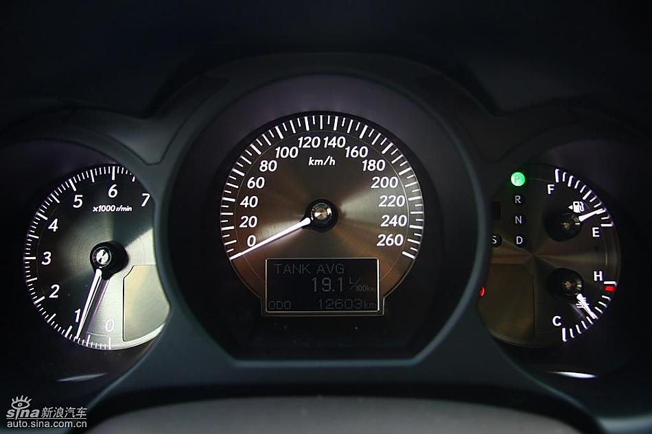 雷克萨斯GS460试驾实拍图内饰