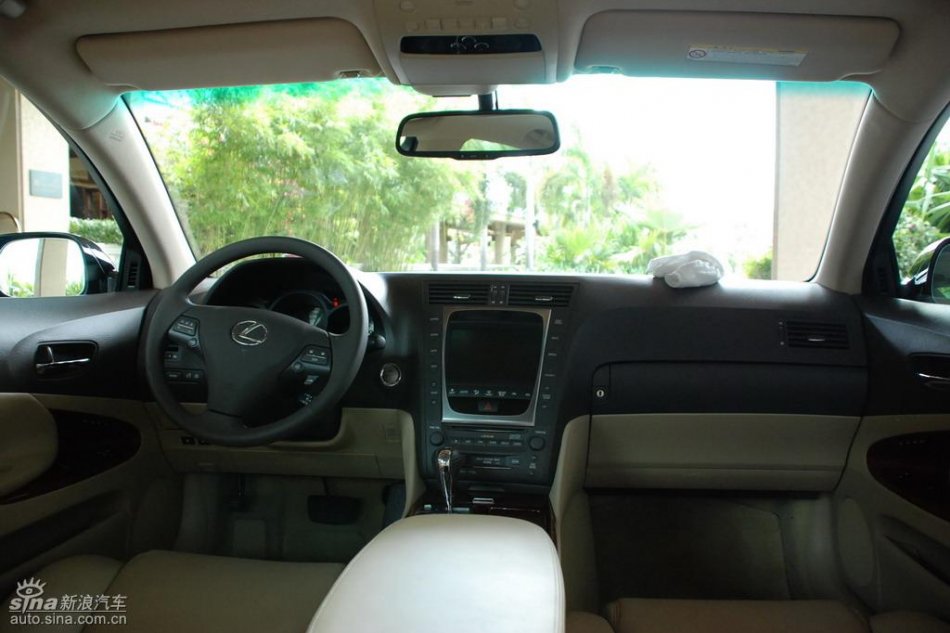 雷克萨斯GS450h内饰实拍图