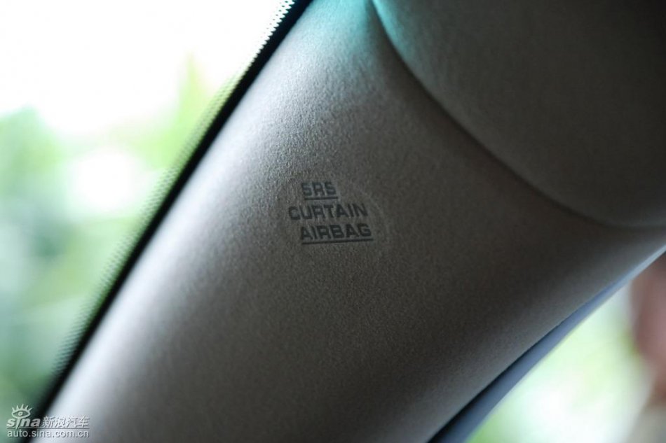 雷克萨斯GS450h内饰实拍图