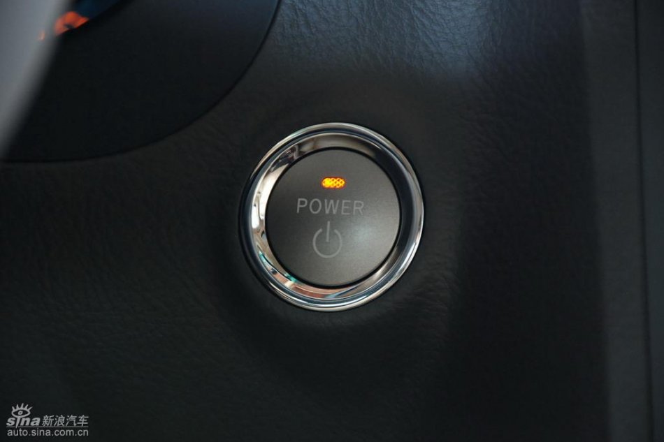 雷克萨斯GS450h内饰实拍图