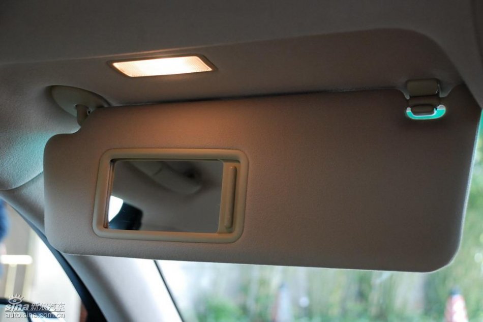 雷克萨斯GS450h内饰实拍图