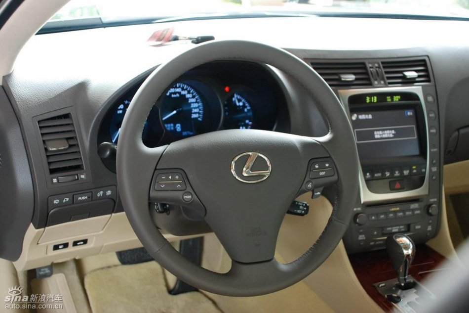 雷克萨斯GS450h内饰实拍图