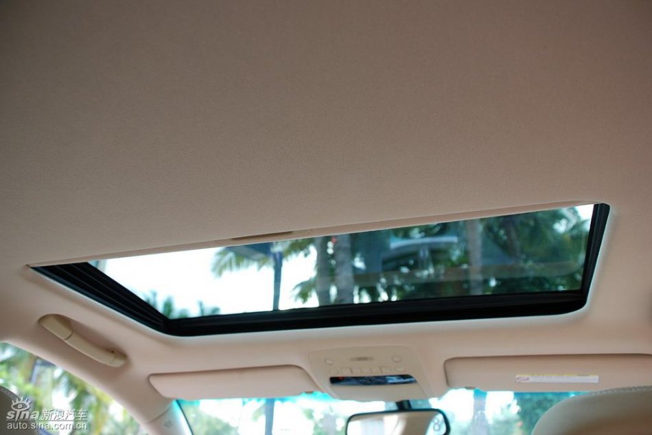 雷克萨斯GS450h内饰实拍图