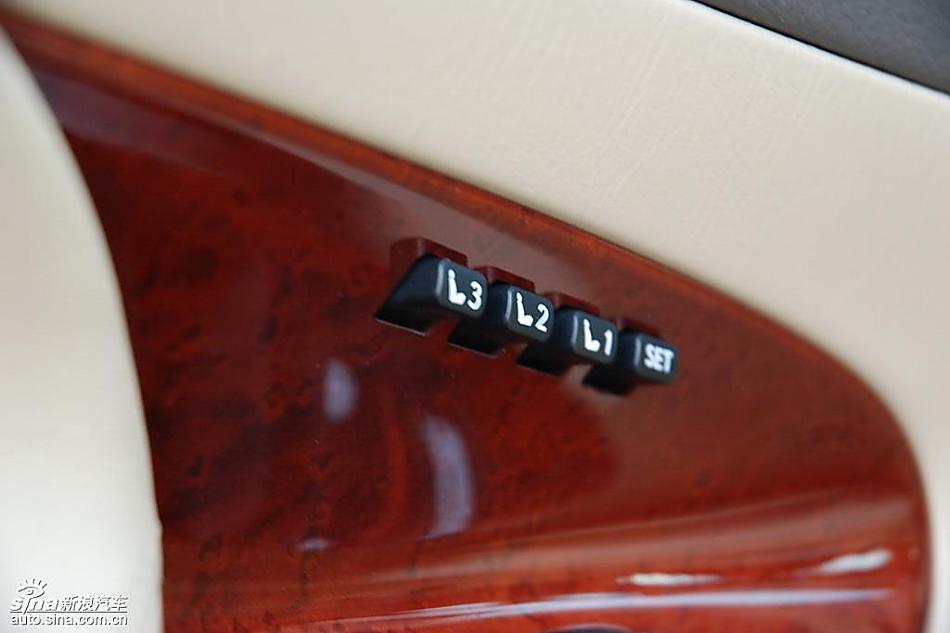 雷克萨斯GS460内饰
