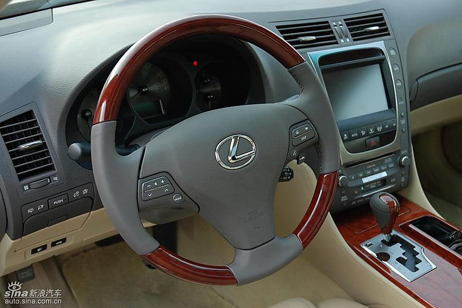 雷克萨斯GS460内饰