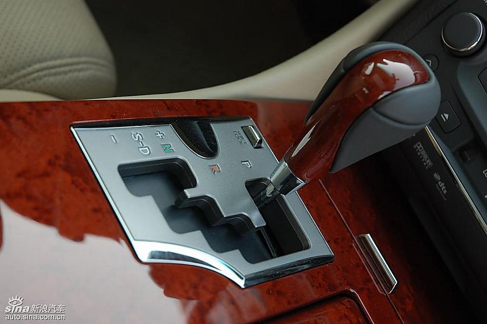 雷克萨斯GS460内饰