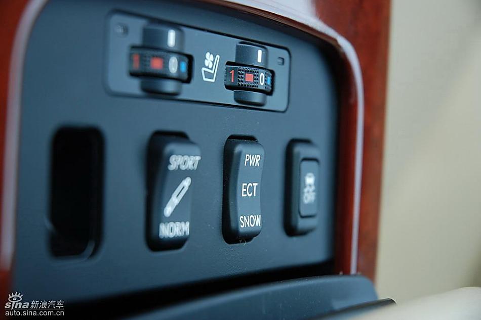 雷克萨斯GS460内饰