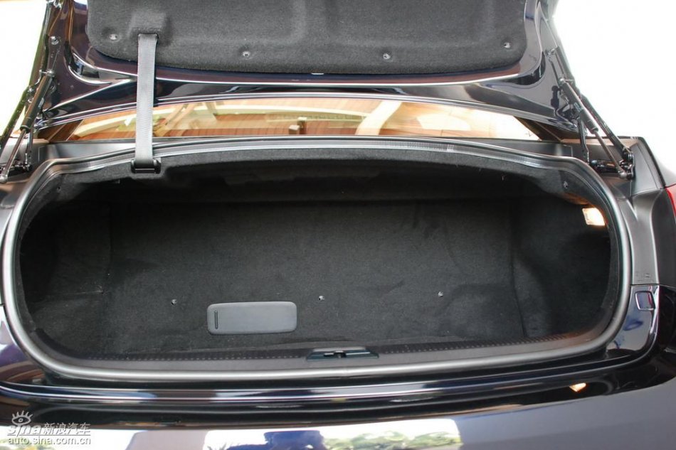 雷克萨斯GS450h内饰实拍图