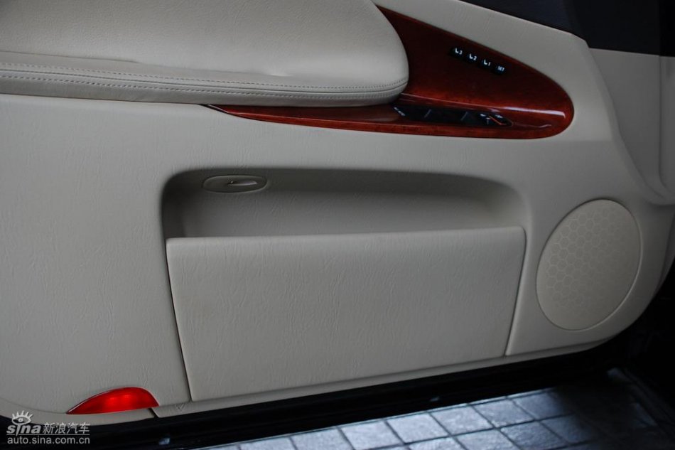 雷克萨斯GS450h内饰实拍图