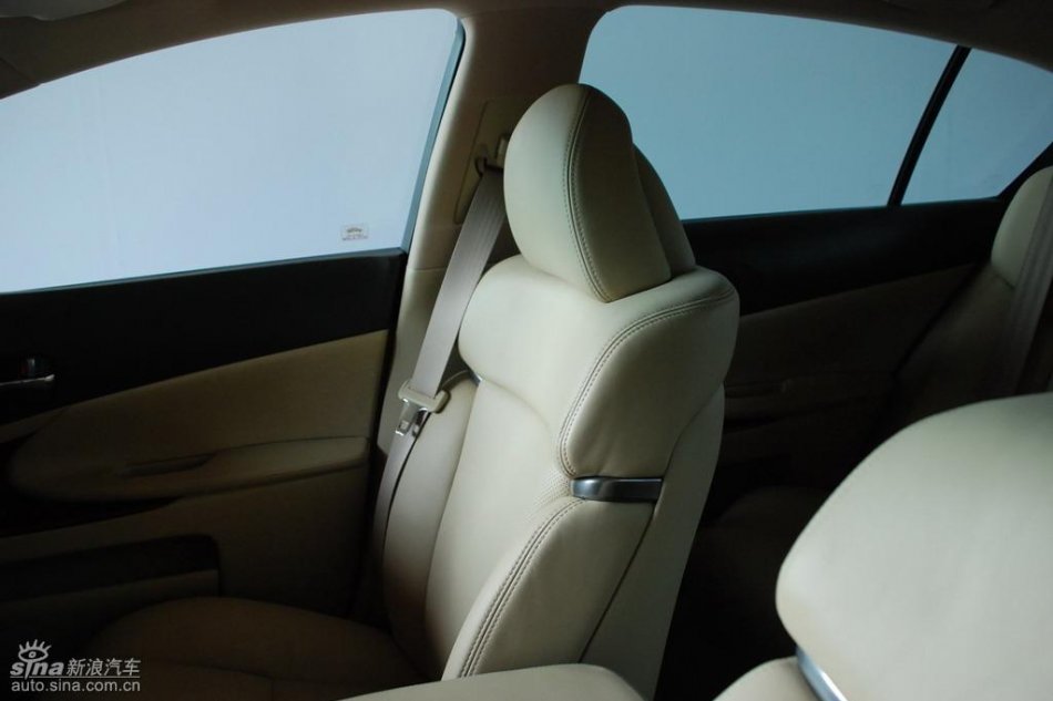 雷克萨斯GS450h内饰实拍图