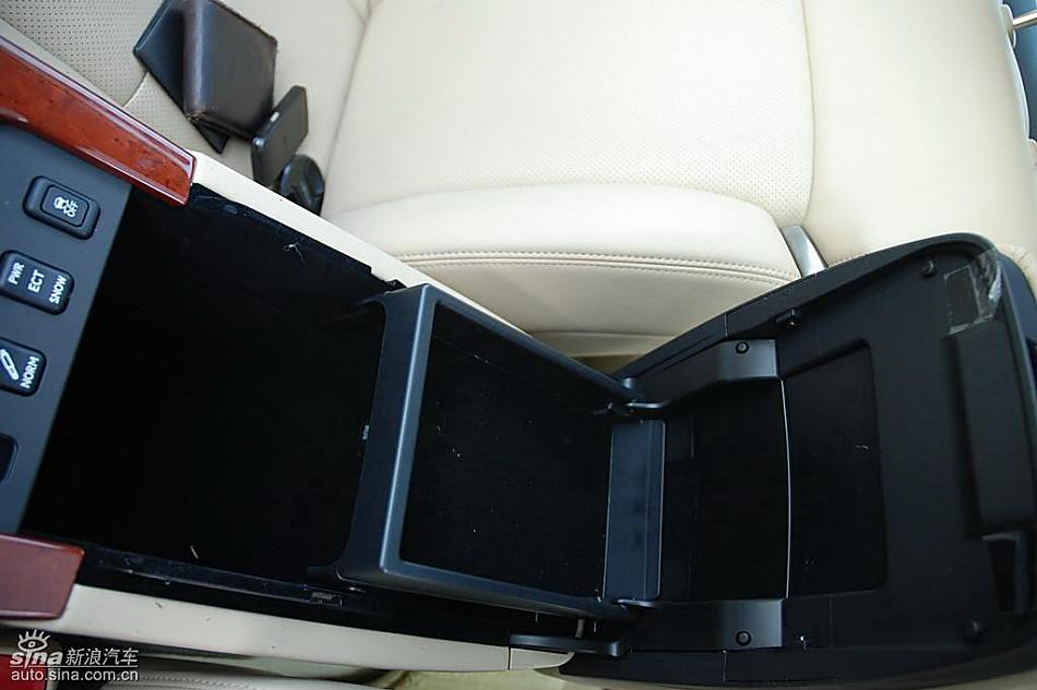 雷克萨斯GS460内饰