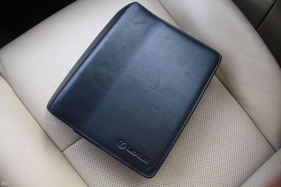 雷克萨斯GS460试驾实拍图细节与其他