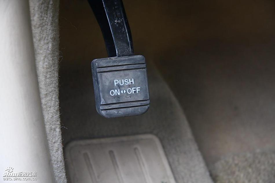 雷克萨斯GS460试驾实拍图细节与其他