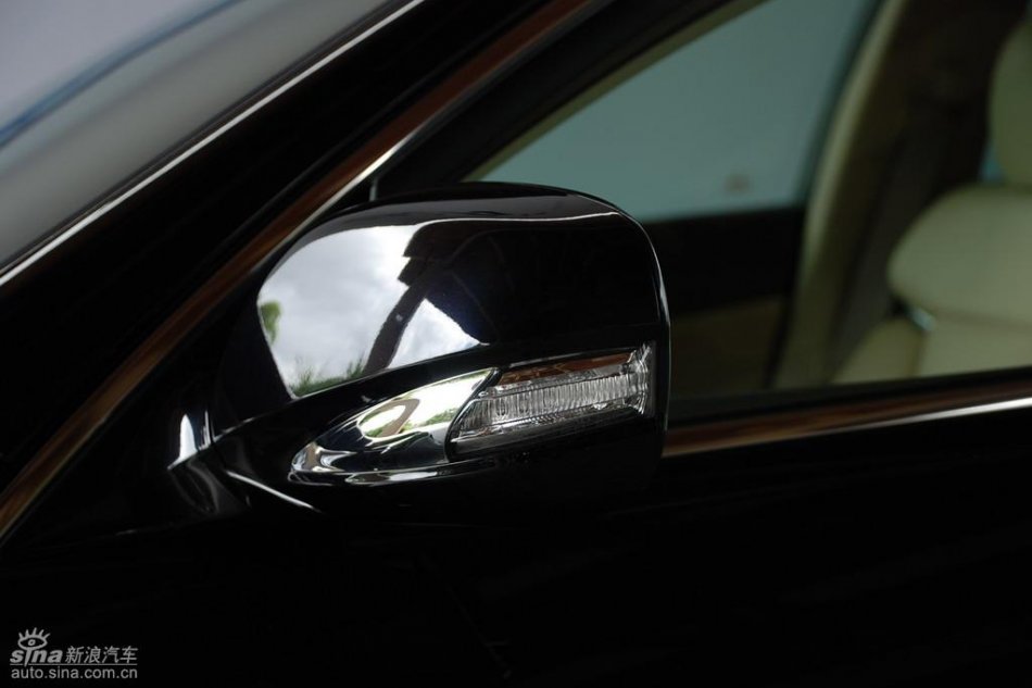 雷克萨斯GS450h外观实拍图