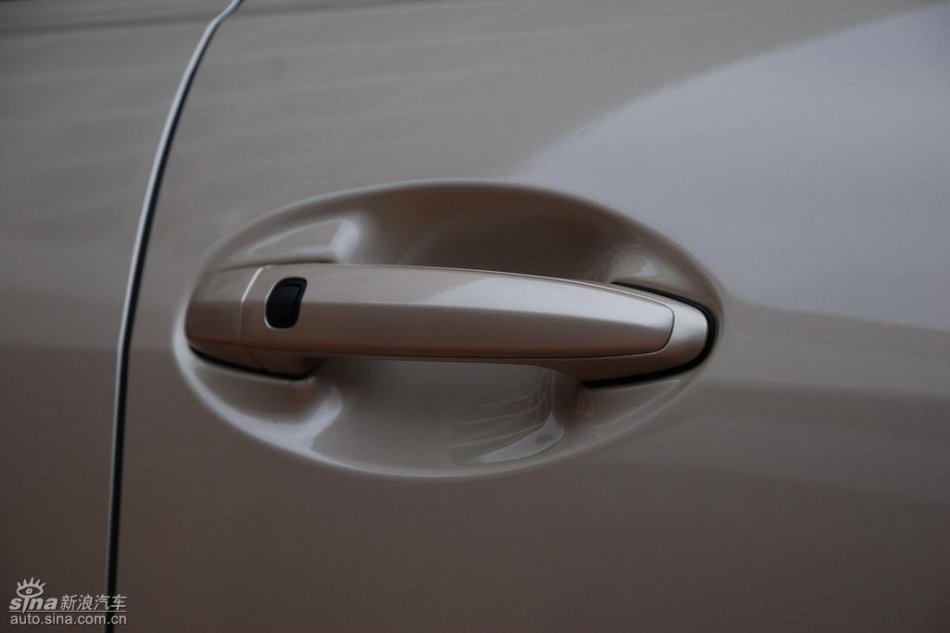 雷克萨斯GS450h外观实拍图