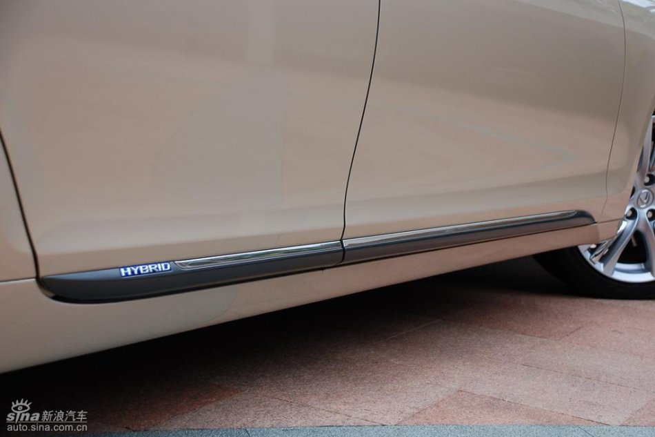 雷克萨斯GS450h外观实拍图