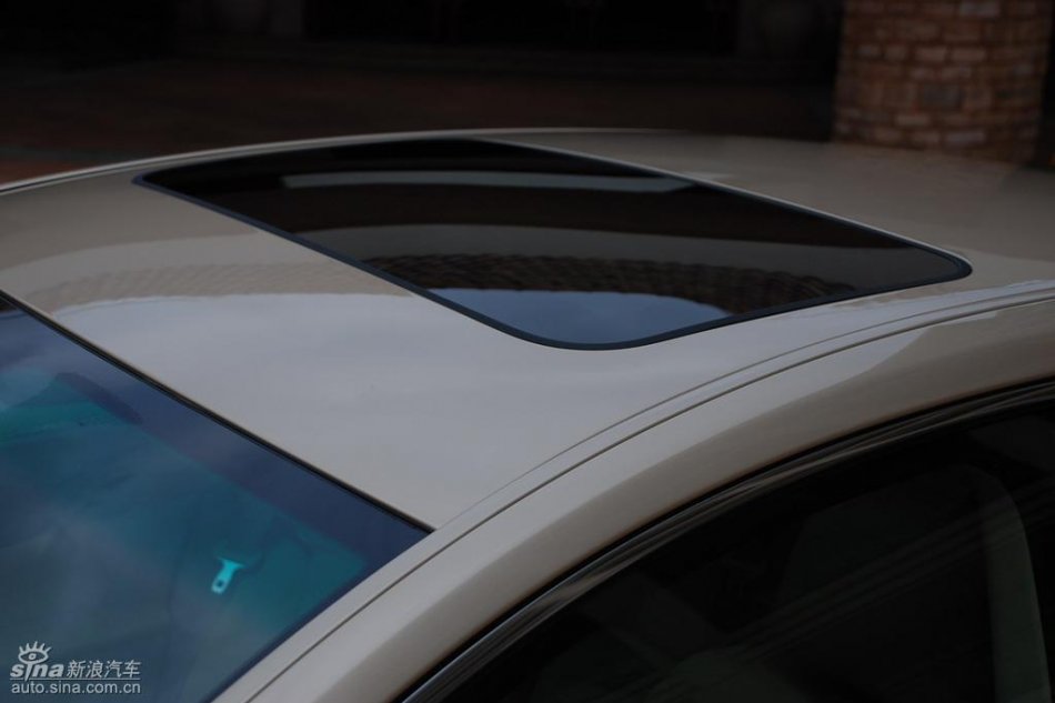 雷克萨斯GS450h外观实拍图