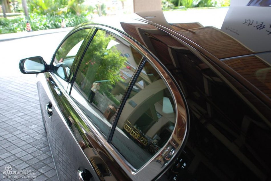 雷克萨斯GS450h外观实拍图