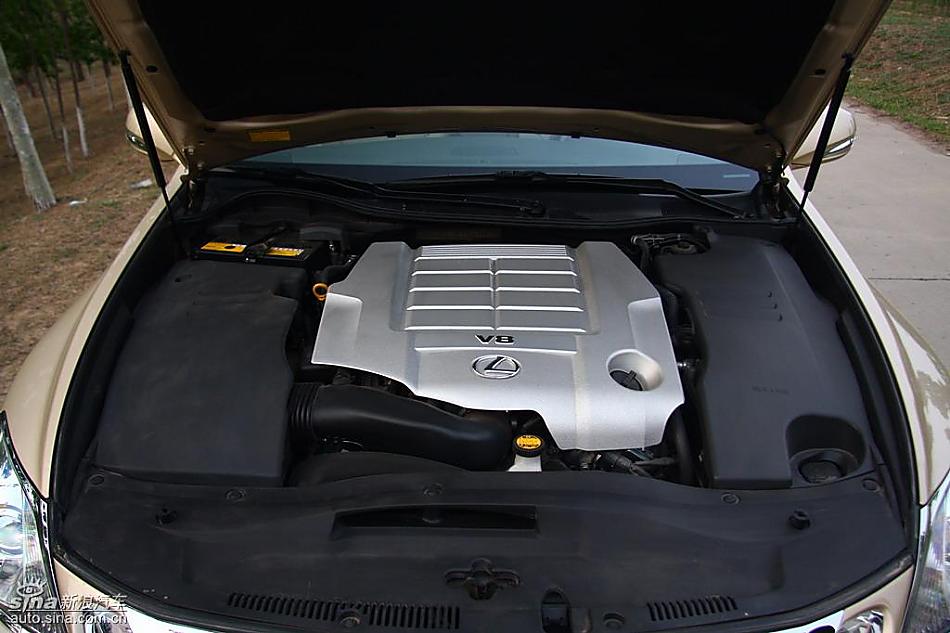 雷克萨斯GS460试驾实拍图细节与其他