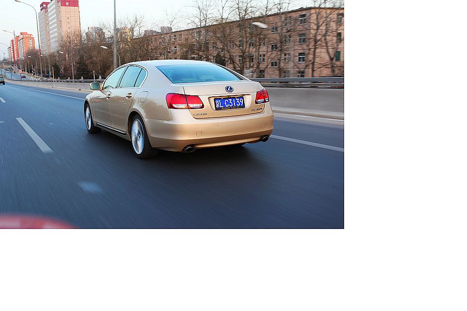 雷克萨斯GS450h动态外观图片