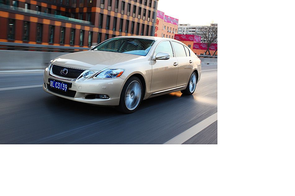 雷克萨斯GS450h动态外观图片