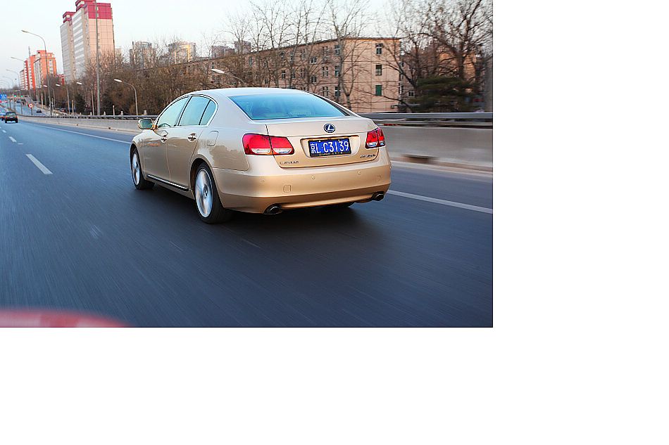 雷克萨斯GS450h动态外观图片