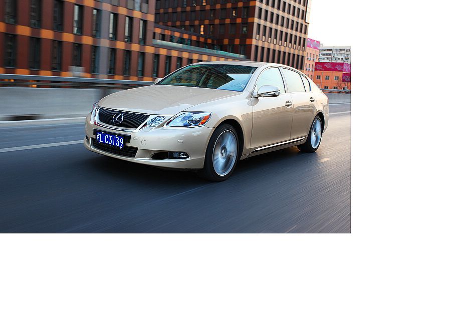 雷克萨斯GS450h动态外观图片