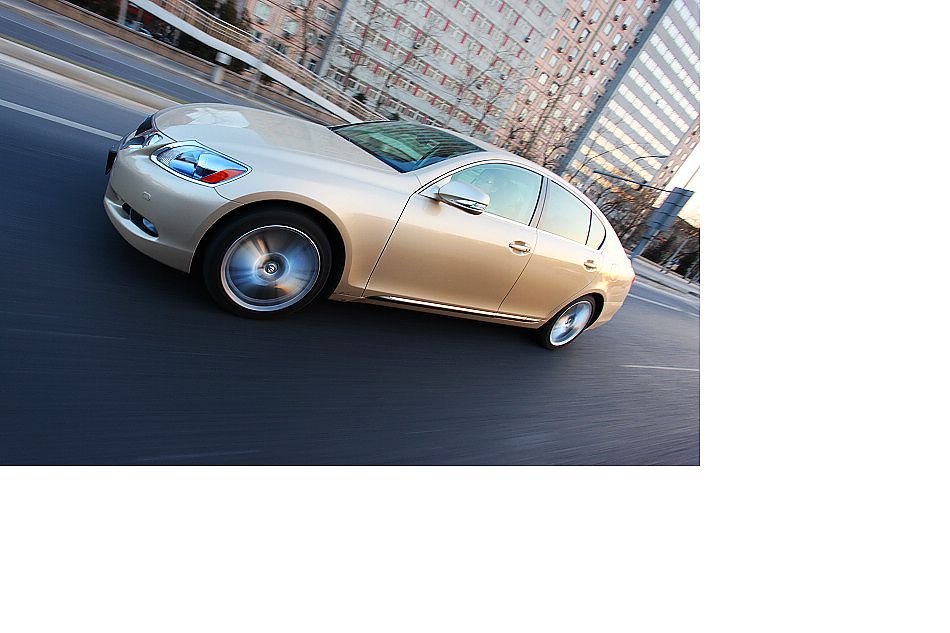 雷克萨斯GS450h动态外观图片