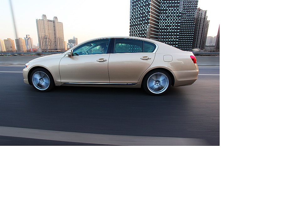 雷克萨斯GS450h动态外观图片