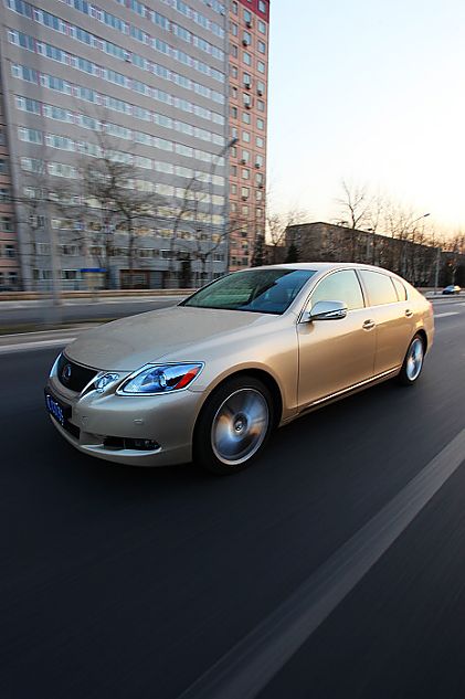 雷克萨斯GS450h动态外观图片